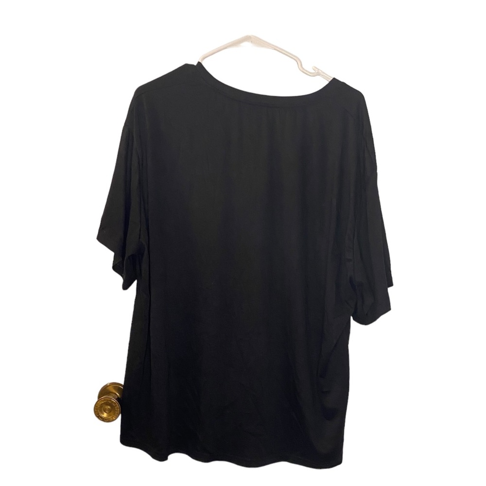 Shein Black Tee - Picture 2 of 4
